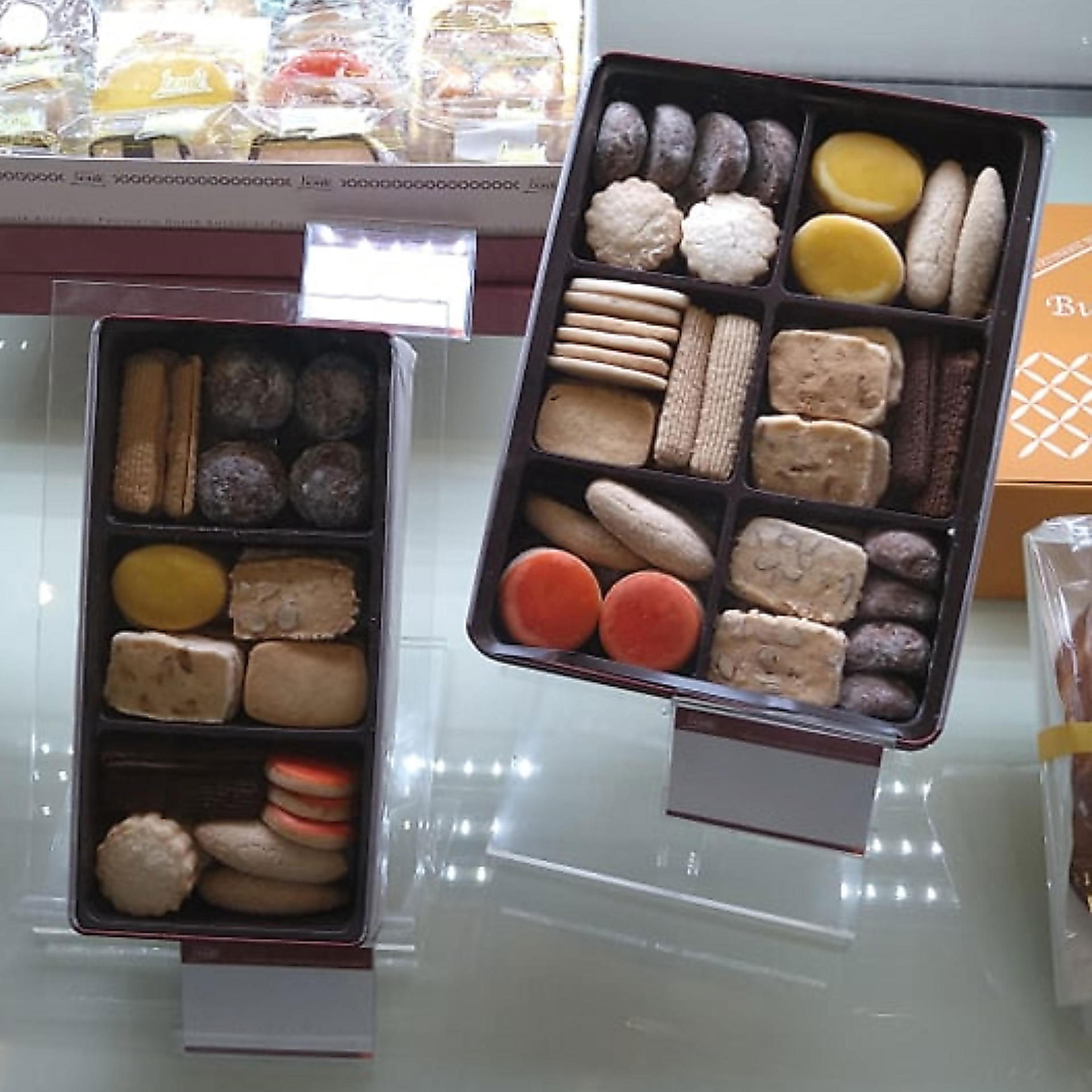 缶入りクッキーの画像